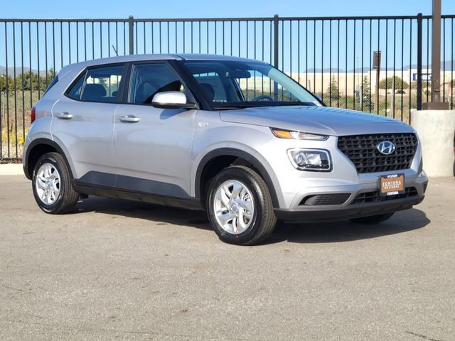 New 2026 Hyundai Venue SE FWD image 25