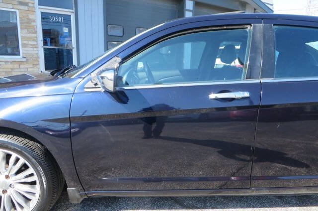 Used 2012 Chrysler 200 Limited w/ Sun/Sound Group FWD image 30