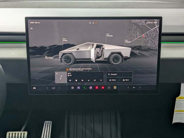 Used 2024 Tesla Cybertruck AWD Crew Cab image 12