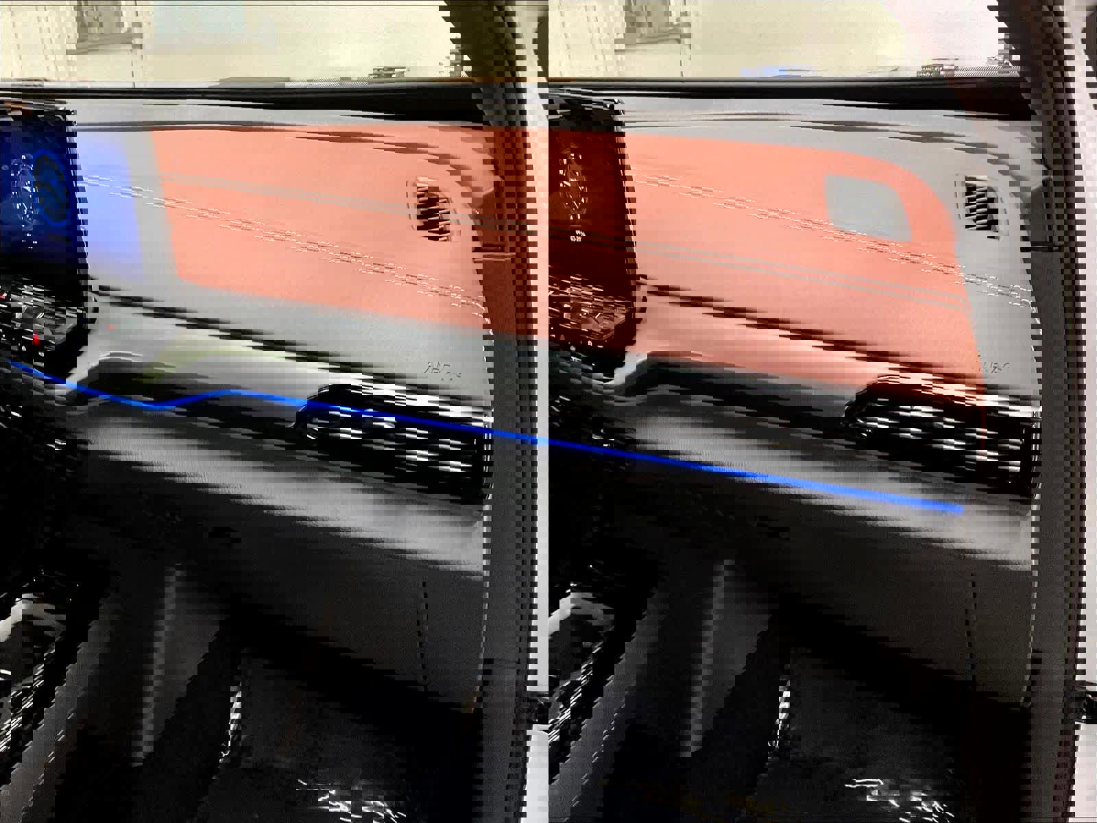 Used 2022 Volkswagen ID.4 Pro S w/ Gradient Package image 18