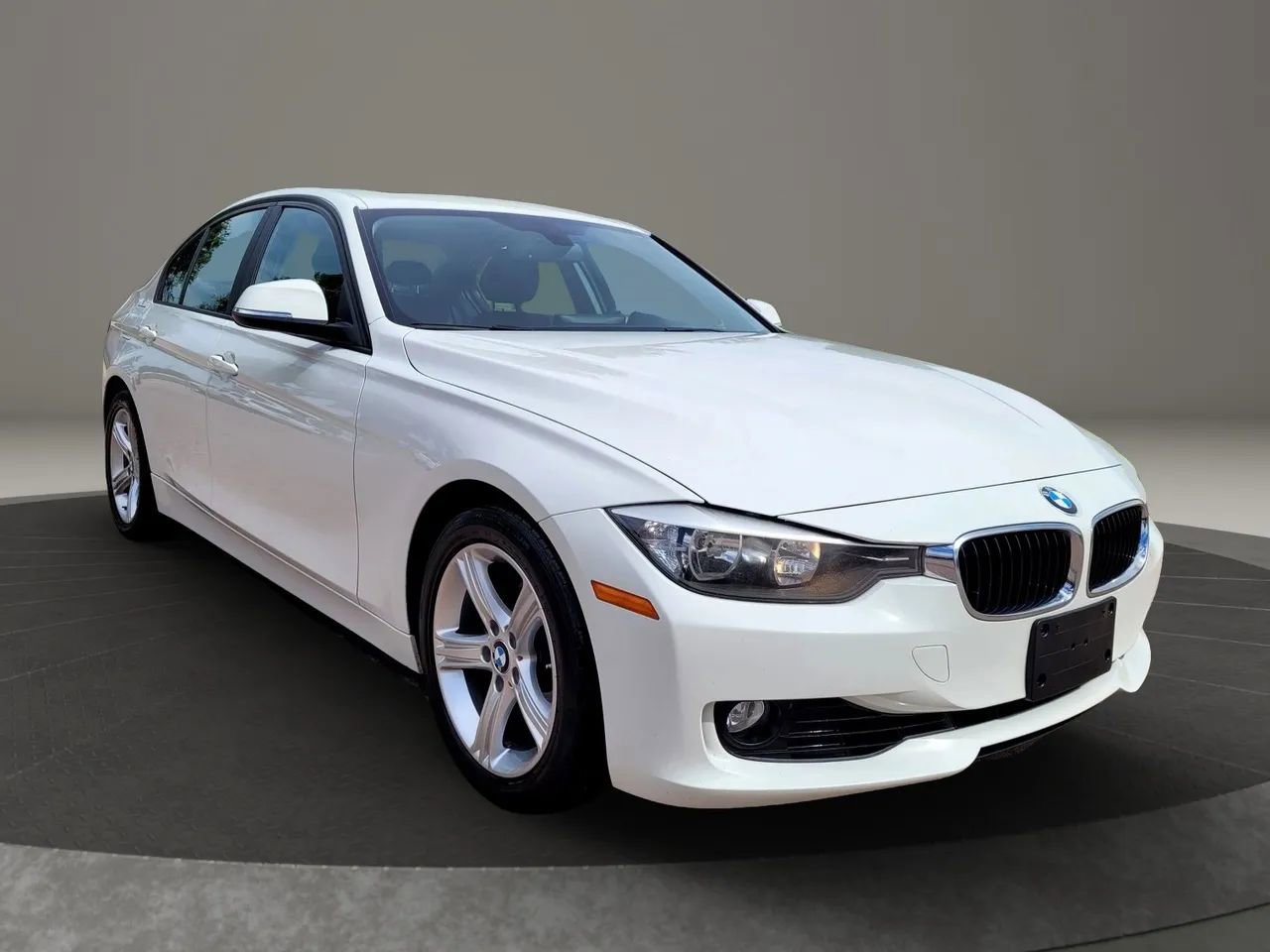 Used 2014 BMW 328i Sedan RWD image 4