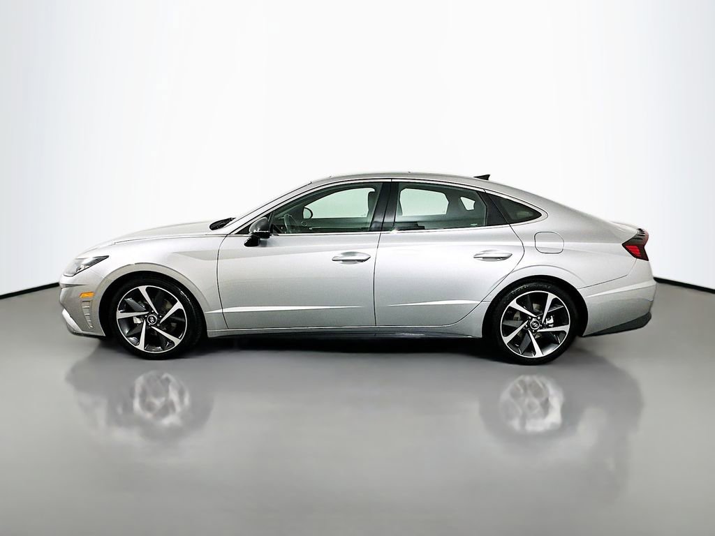 Certified 2022 Hyundai Sonata SEL Plus w/ Cargo Package FWD image 8