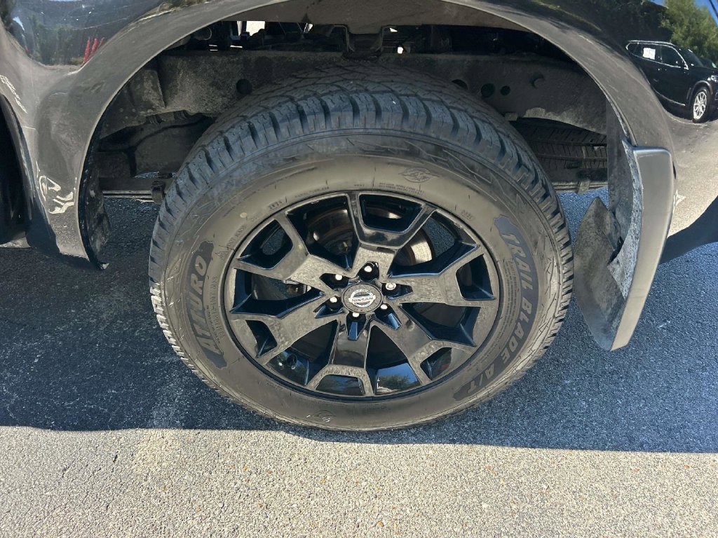 Used 2020 Nissan Frontier SV w/ Midnight Edition Floor Mats RWD image 14