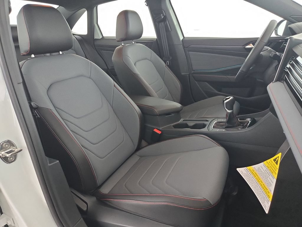 Used 2025 Volkswagen Jetta GLI Autobahn FWD image 32