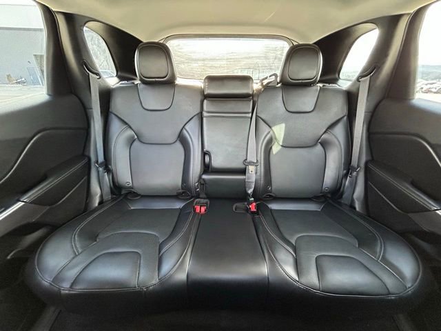 Used 2019 Jeep Cherokee Limited image 42