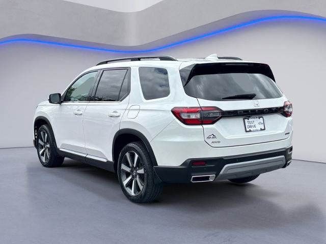 Used 2024 Honda Pilot Touring image 6