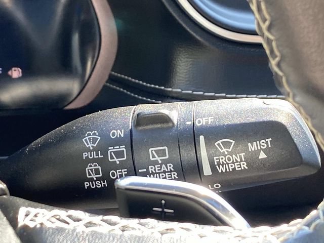 Used 2021 Jeep Grand Cherokee L Limited AWD/4WD image 16