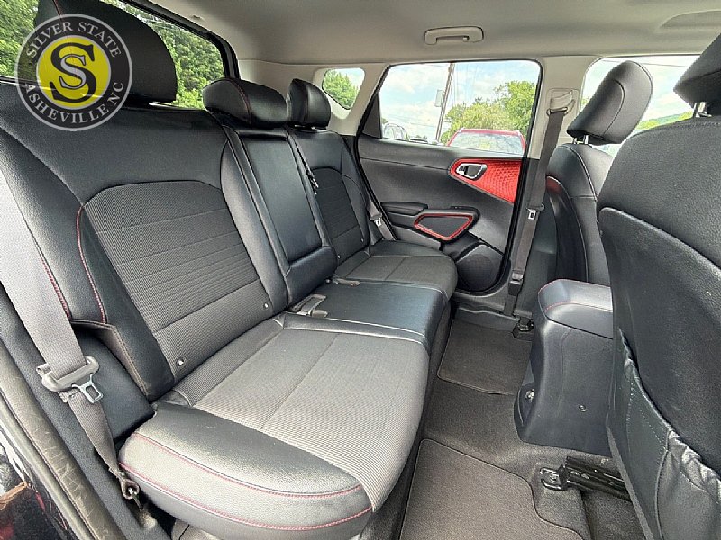 Used 2020 Kia Soul GT-Line Turbo FWD image 19