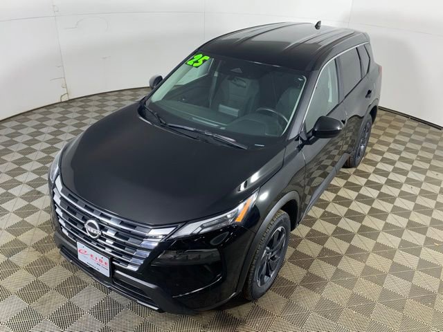 Used 2025 Nissan Rogue SV AWD/4WD image 9