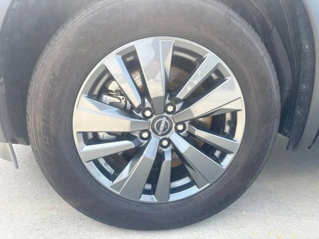 Used 2024 Nissan Pathfinder S FWD image 13