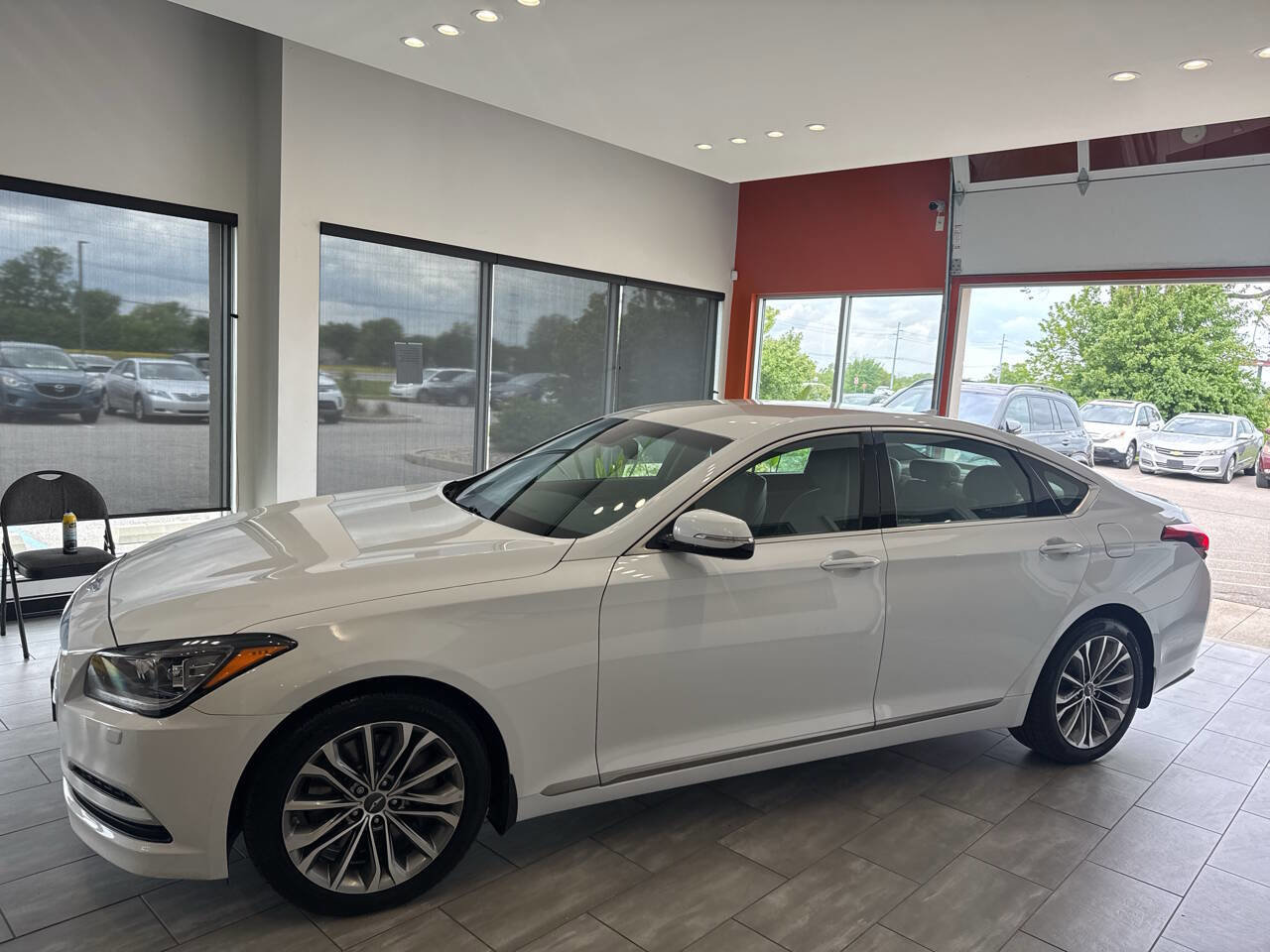 Used 2015 Hyundai Genesis 3.8 AWD/4WD image 9