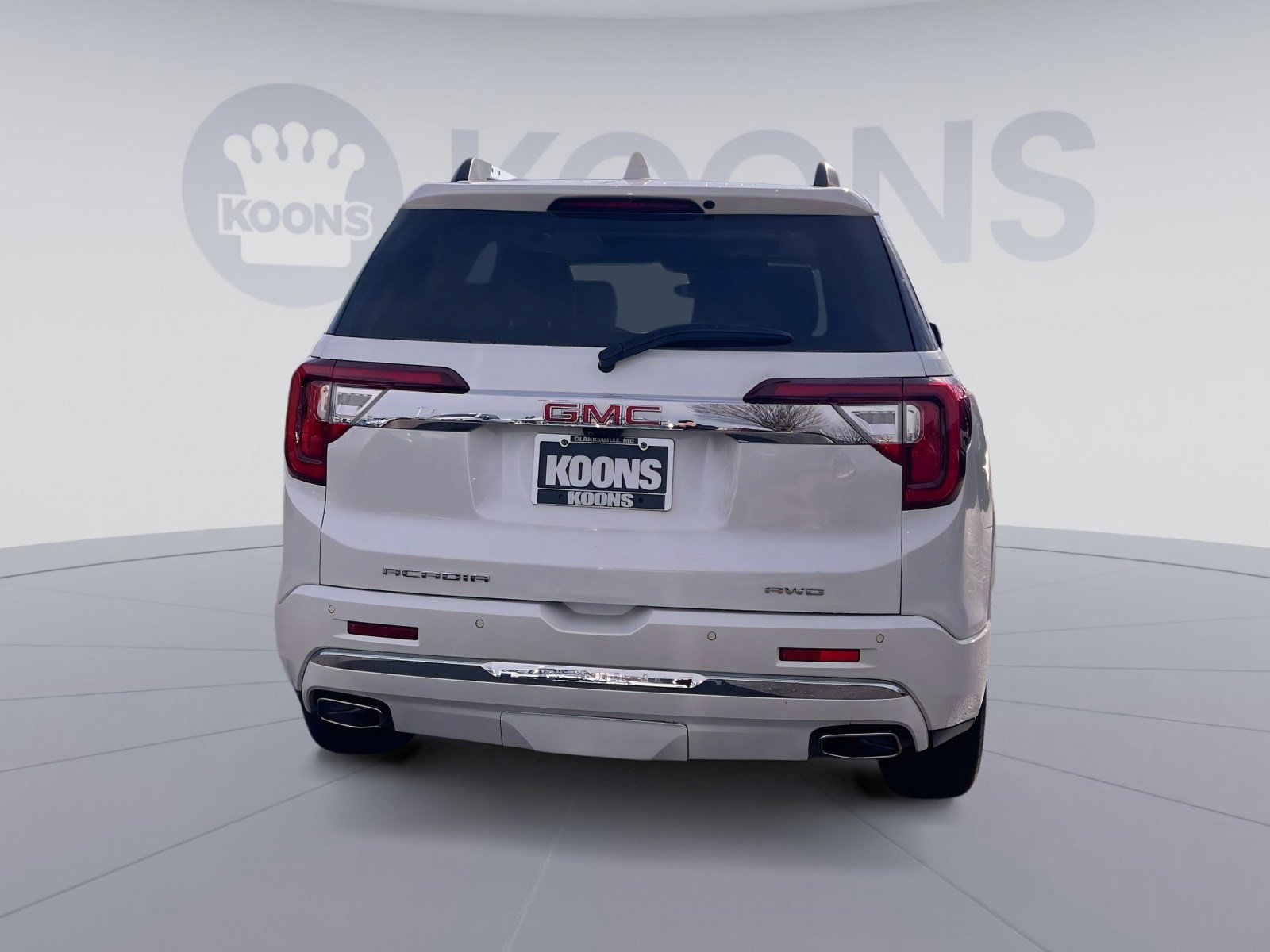 Used 2023 GMC Acadia Denali w/ Denali Technology Package image 5