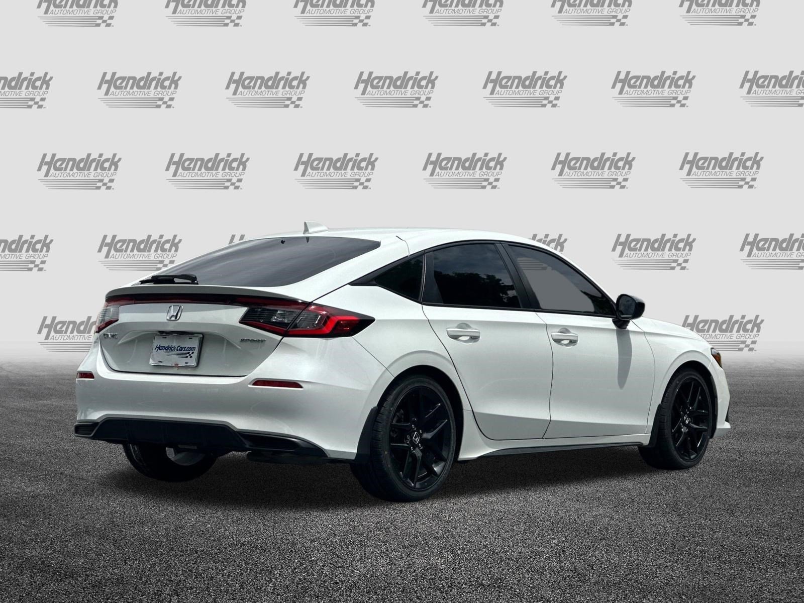 Used 2023 Honda Civic Sport image 5