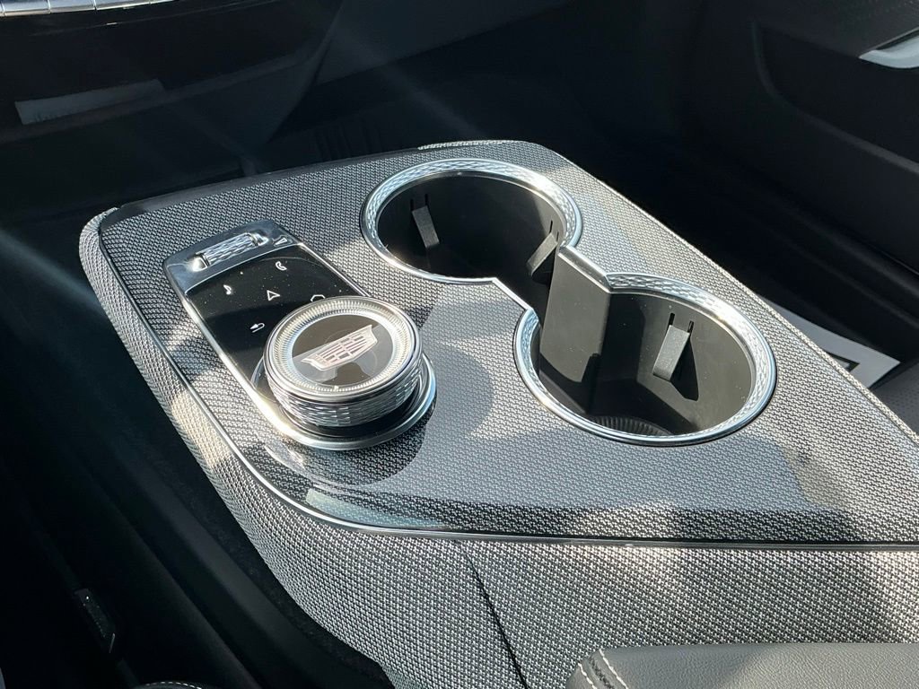 Used 2025 Cadillac Optiq Sport 2 w/ LPO, Floor Liner Package image 38