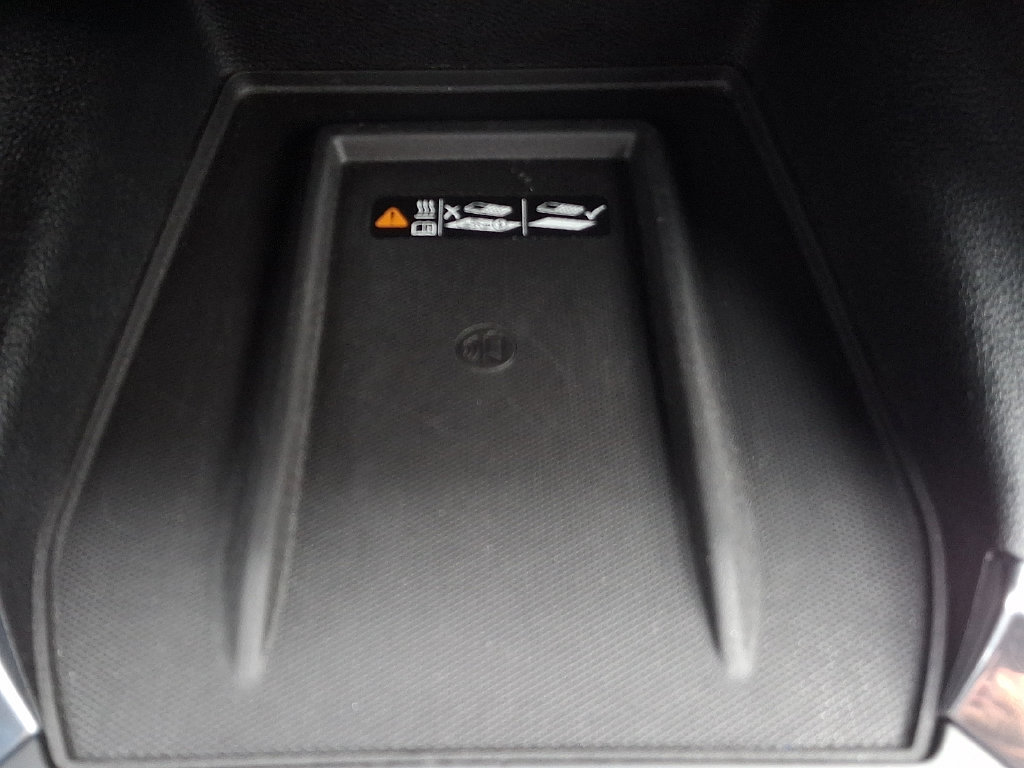 Used 2020 Chevrolet Traverse Premier w/ Redline Edition AWD/4WD image 28