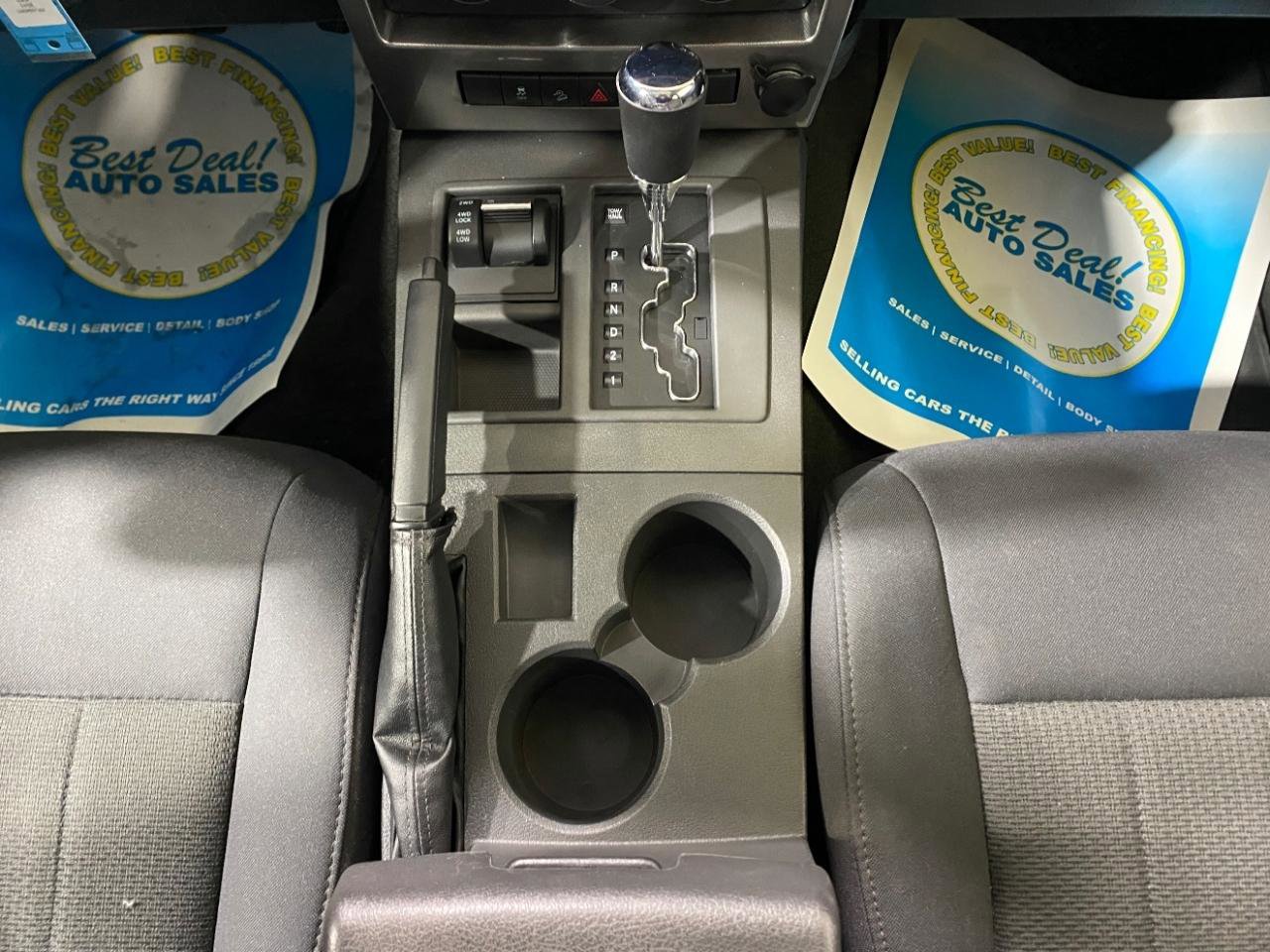 Used 2011 Jeep Liberty Sport image 12