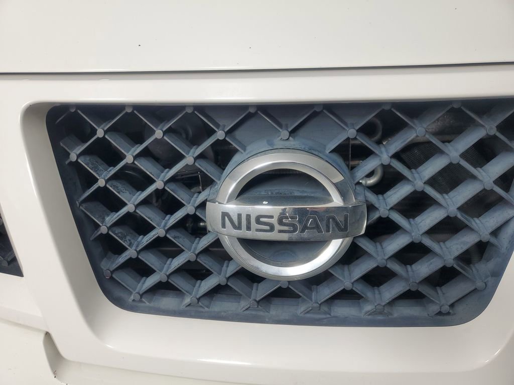 Used 2010 Nissan Armada SE w/ SE Driver Pkg image 10
