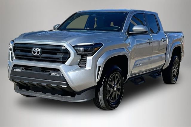 Used 2025 Toyota Tacoma SR5 image 2