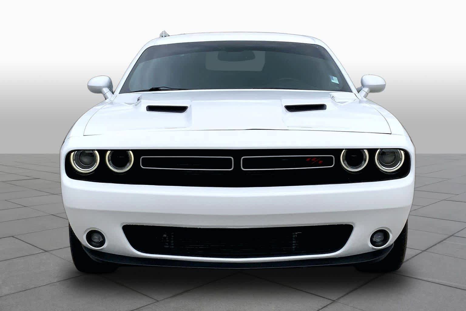 Used 2015 Dodge Challenger R/T Plus RWD image 3