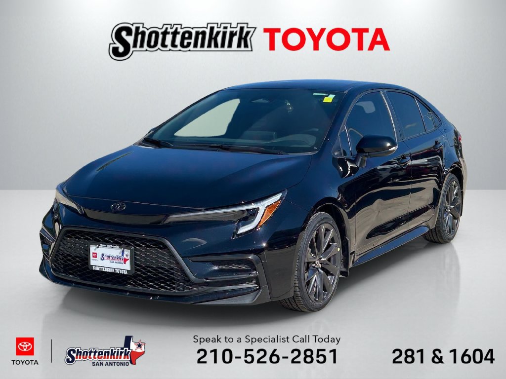 Certified 2025 Toyota Corolla SE FWD image 1