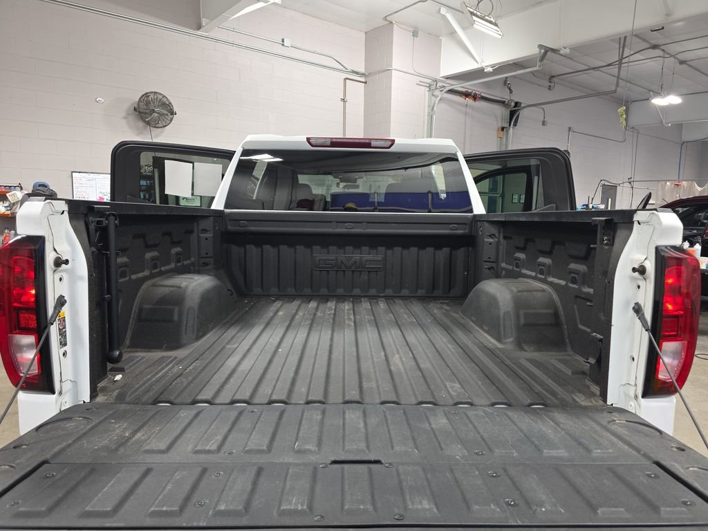 Used 2023 GMC Sierra 1500 Elevation image 12