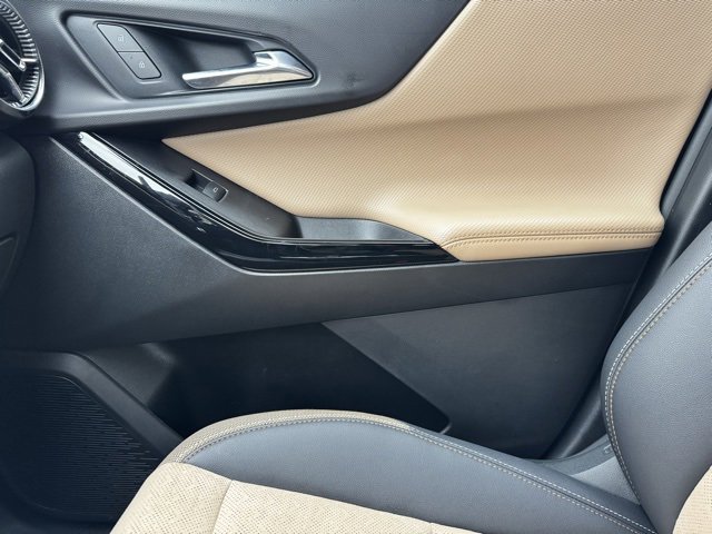 Used 2025 Chevrolet Equinox ACTIV image 23