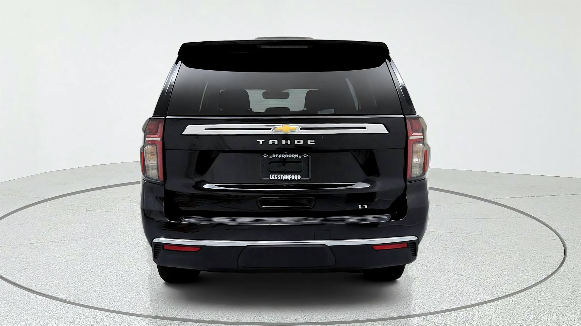 Used 2023 Chevrolet Tahoe LT w/ Luxury Package AWD/4WD image 4