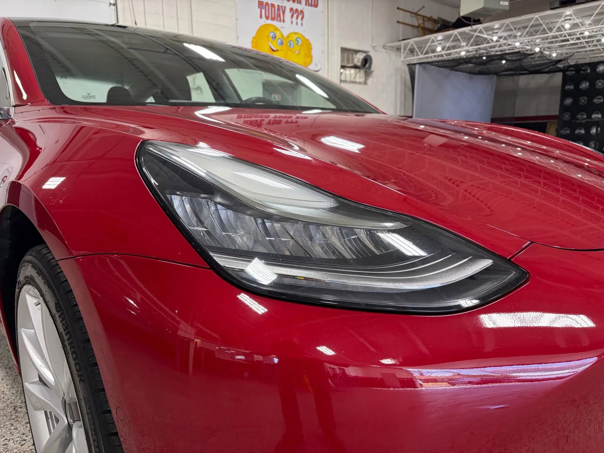 Used 2018 Tesla Model 3 Mid Range image 7
