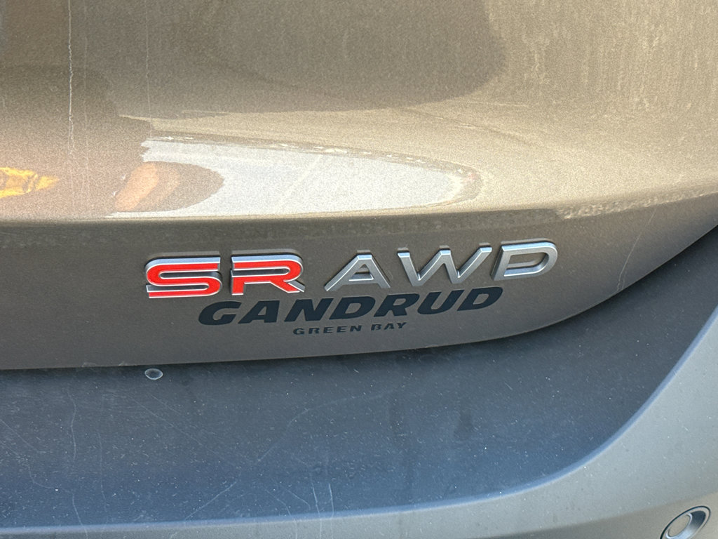 New 2026 Nissan Kicks SR w/ Cold Weather Package image 8