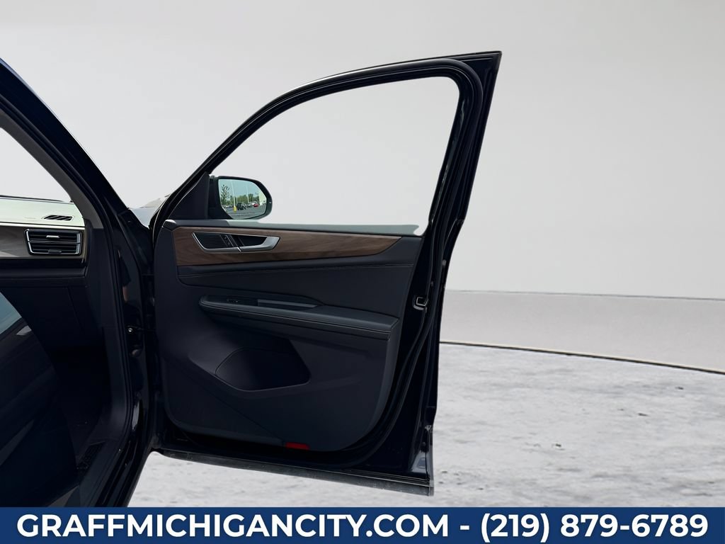 Used 2026 Volkswagen Atlas SE AWD/4WD image 37