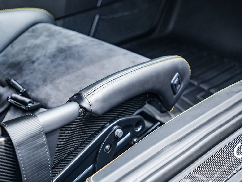 Certified 2016 Porsche Cayman GT4 RWD image 22