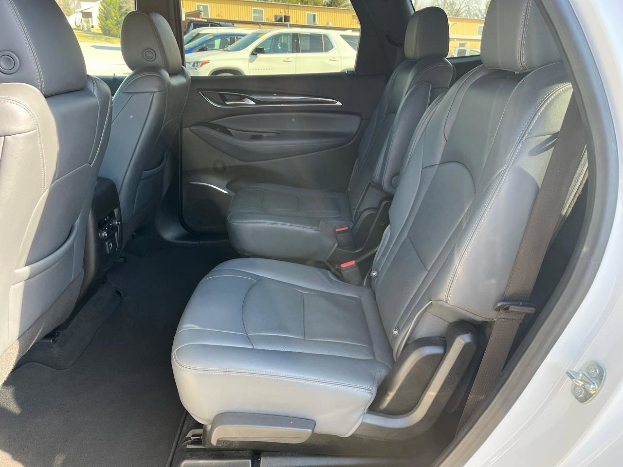 Used 2023 Buick Enclave Essence image 16