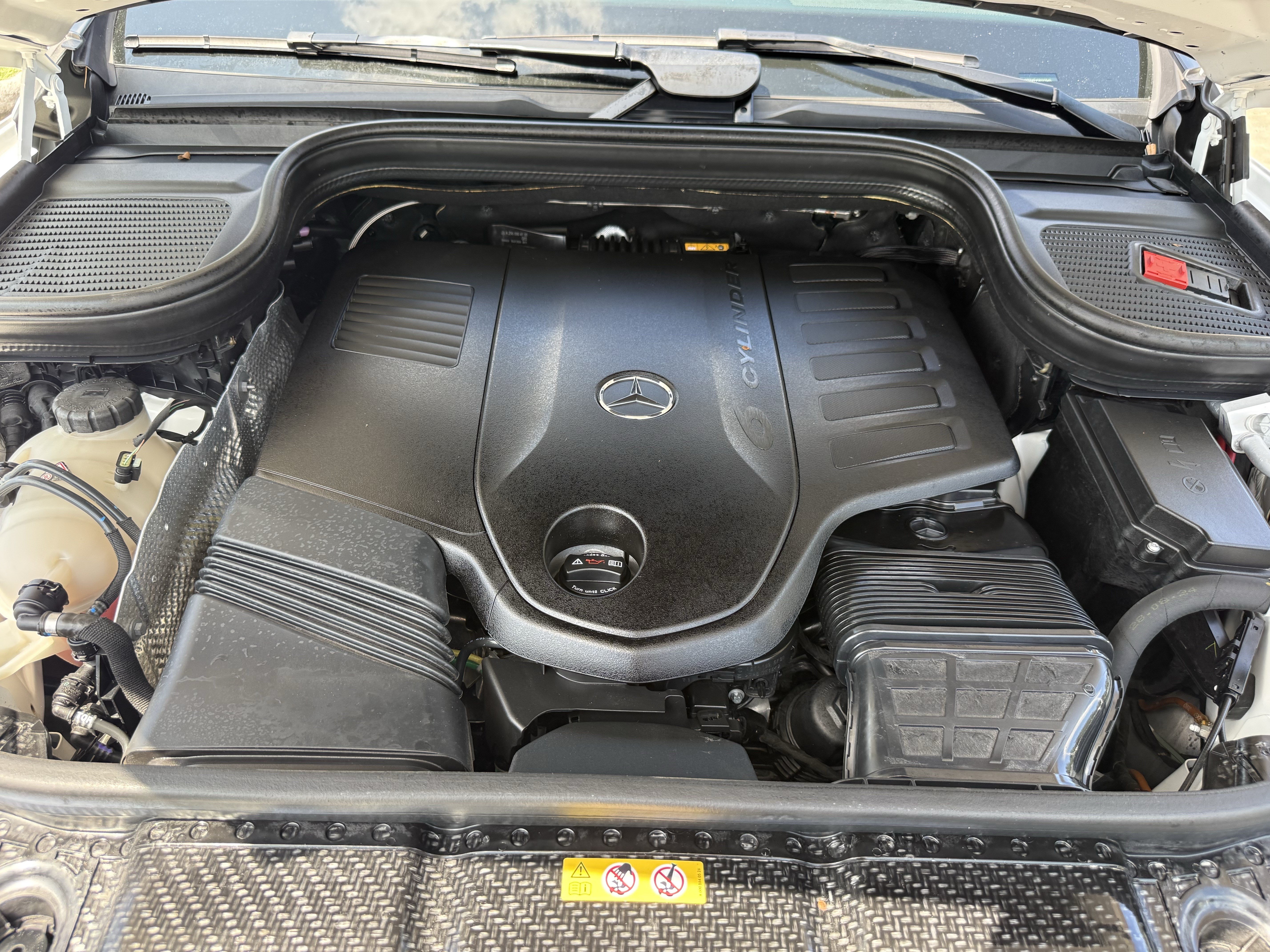 Used 2025 Mercedes-Benz GLS 450 4MATIC image 32