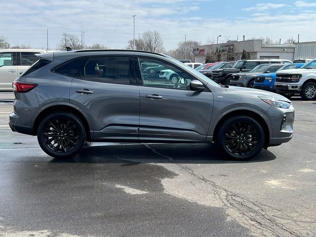 Certified 2024 Ford Escape ST-Line Elite w/ Premium Technology Package image 46