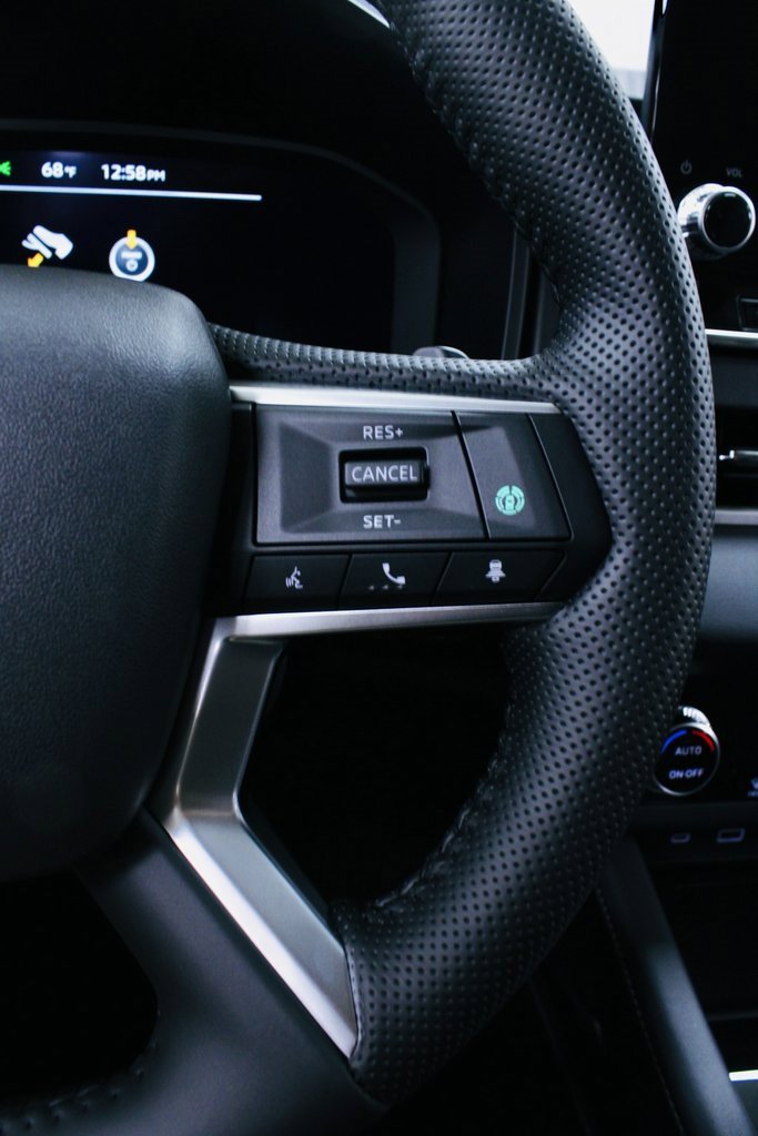 New 2025 Mitsubishi Outlander SE image 15