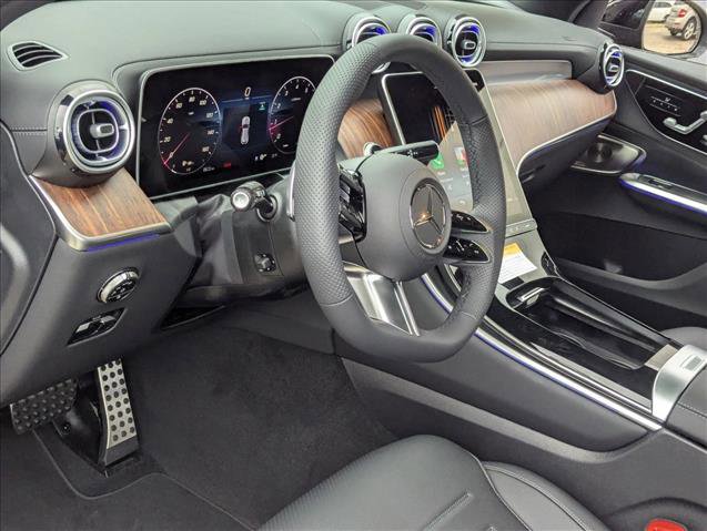 Used 2026 Mercedes-Benz GLC 300 4MATIC image 3