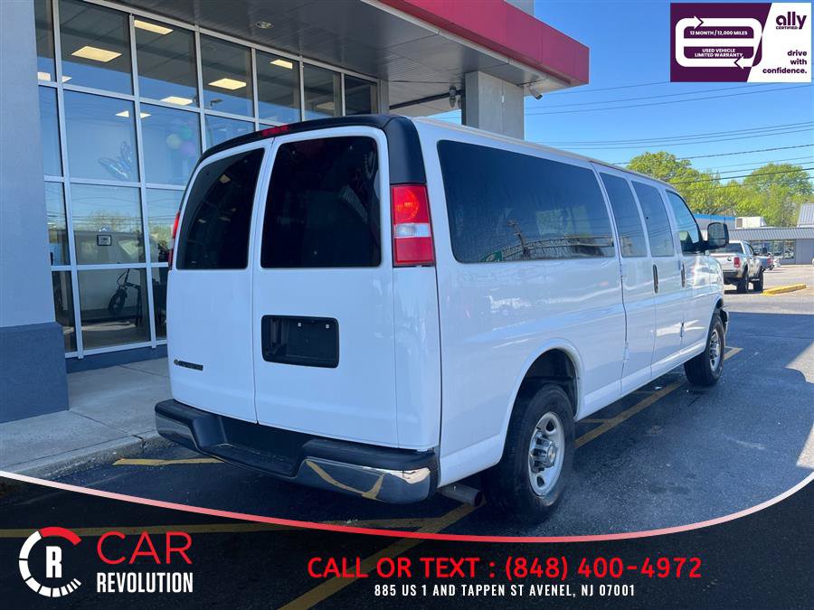 Used 2024 Chevrolet Express 3500 LT w/ LT Preferred Equipment Group RWD image 7