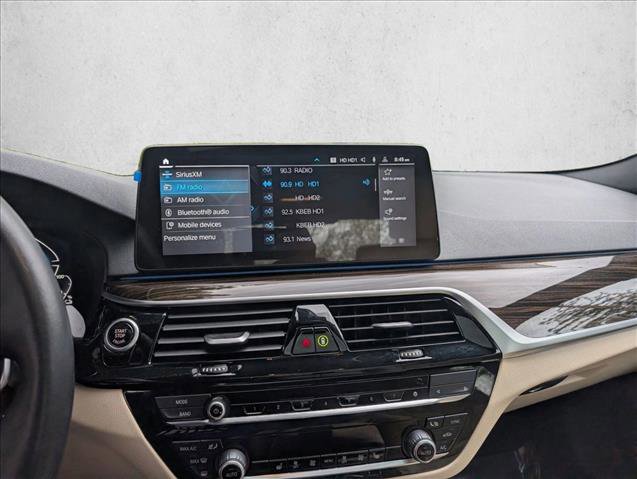 Certified 2023 BMW 530e w/ Convenience Package image 15