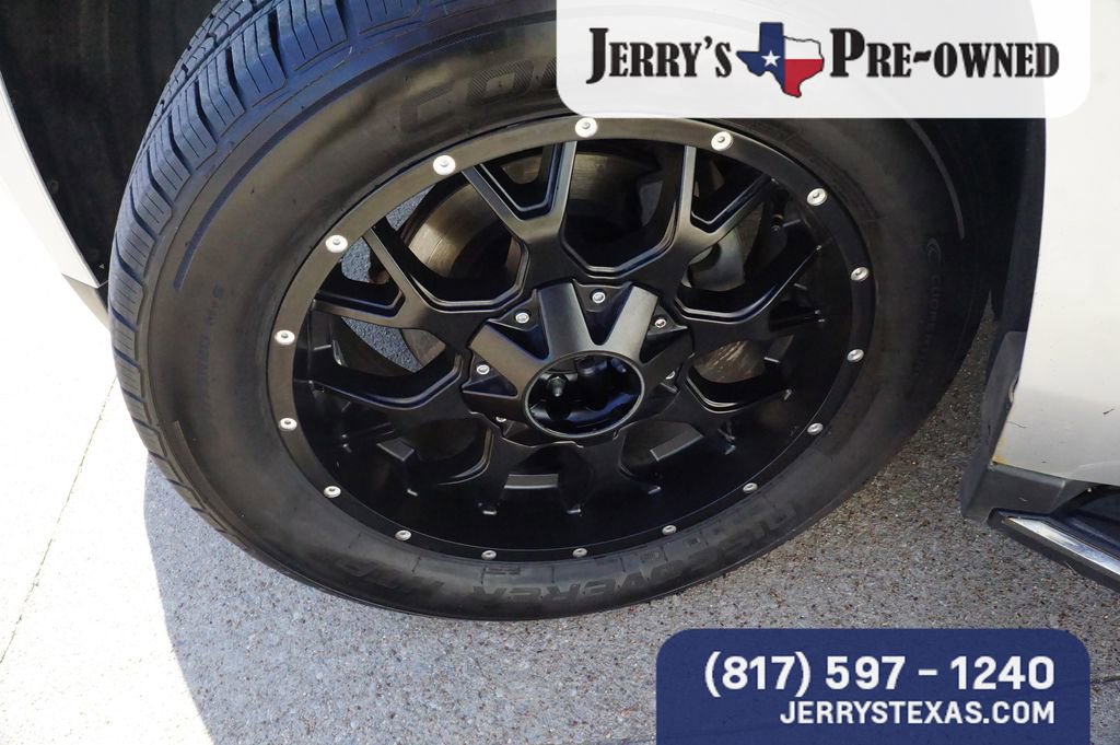 Used 2019 GMC Yukon XL Denali image 9