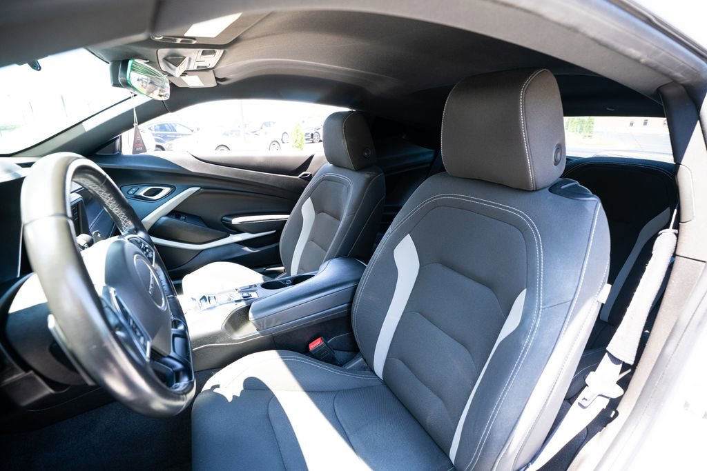 Used 2022 Chevrolet Camaro LS RWD image 31