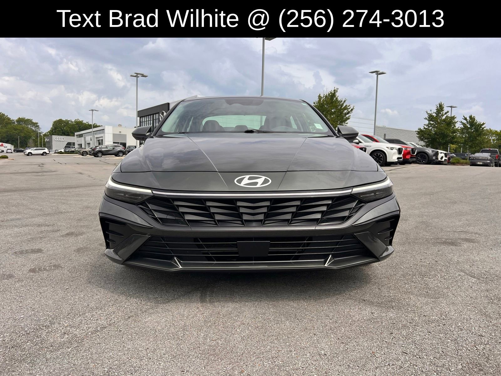 Used 2024 Hyundai Elantra SEL w/ Convenience Package FWD video 2
