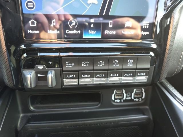 Used 2022 RAM 3500 Limited image 7