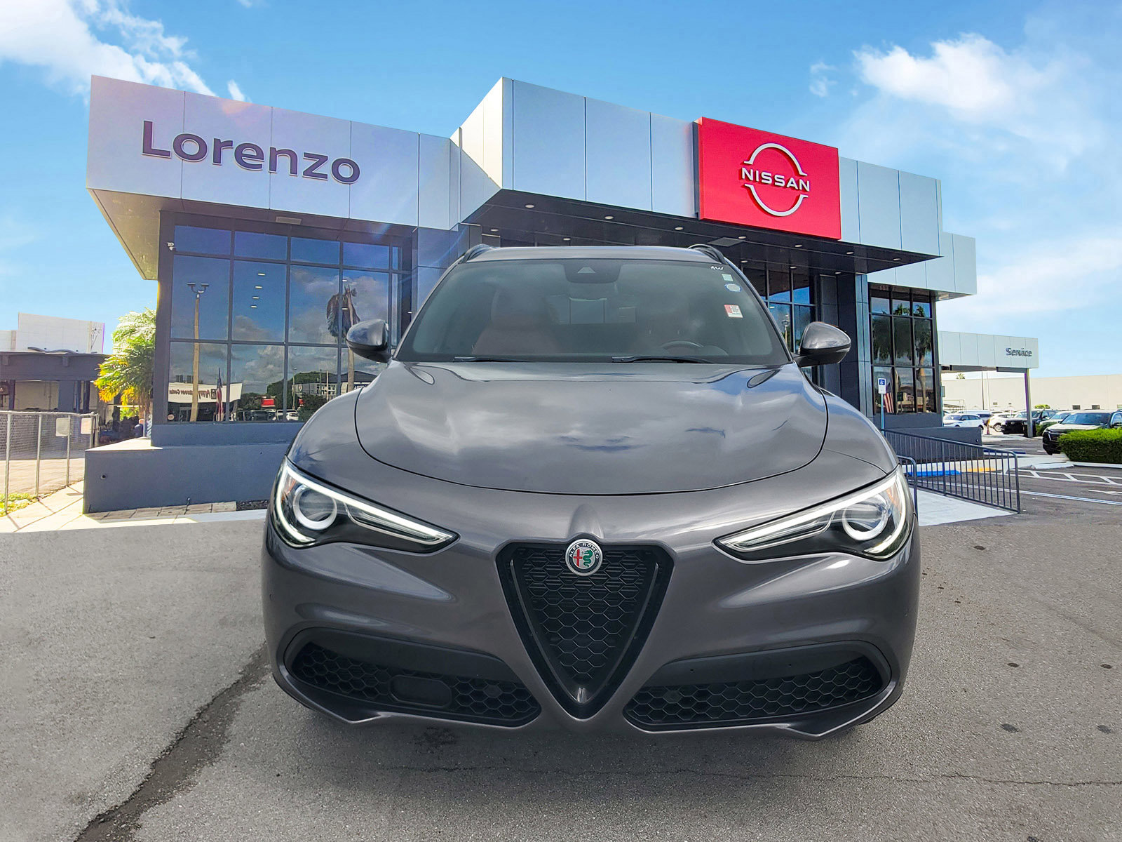 Used 2022 Alfa Romeo Stelvio Sprint image 2