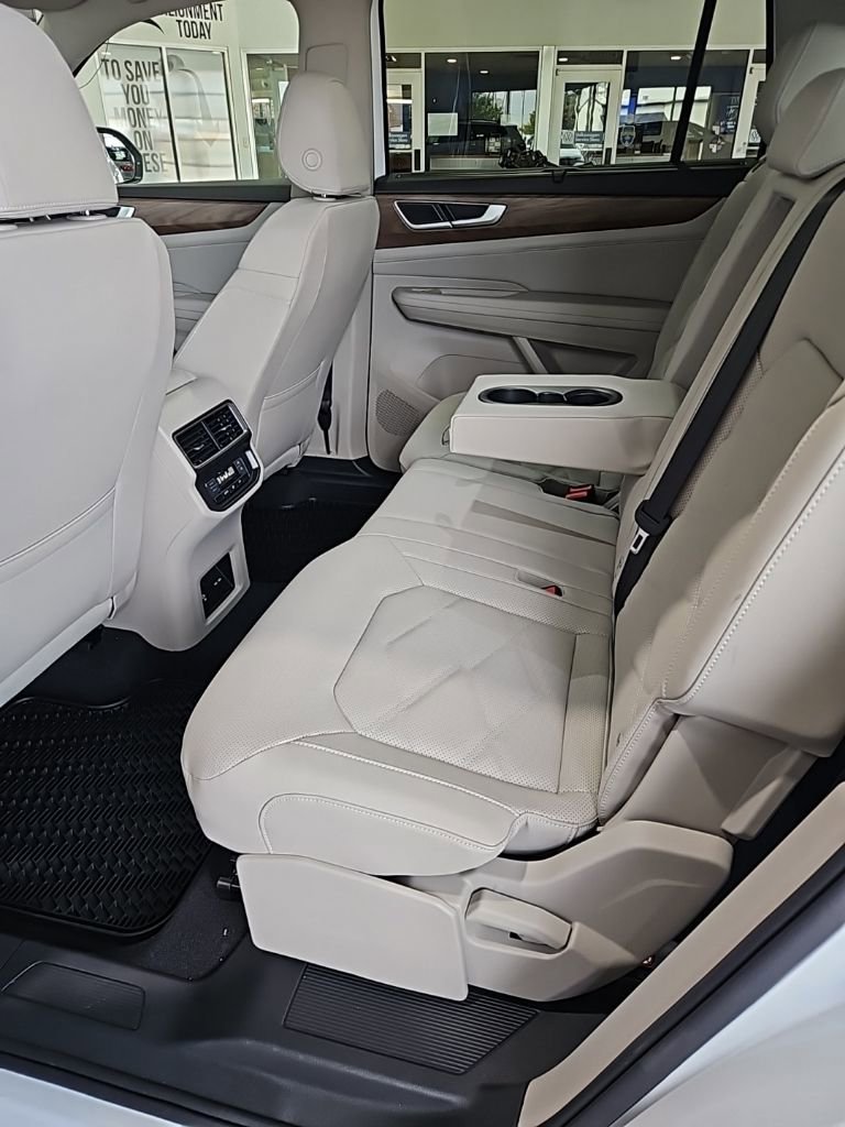 New 2026 Volkswagen Atlas SE image 25