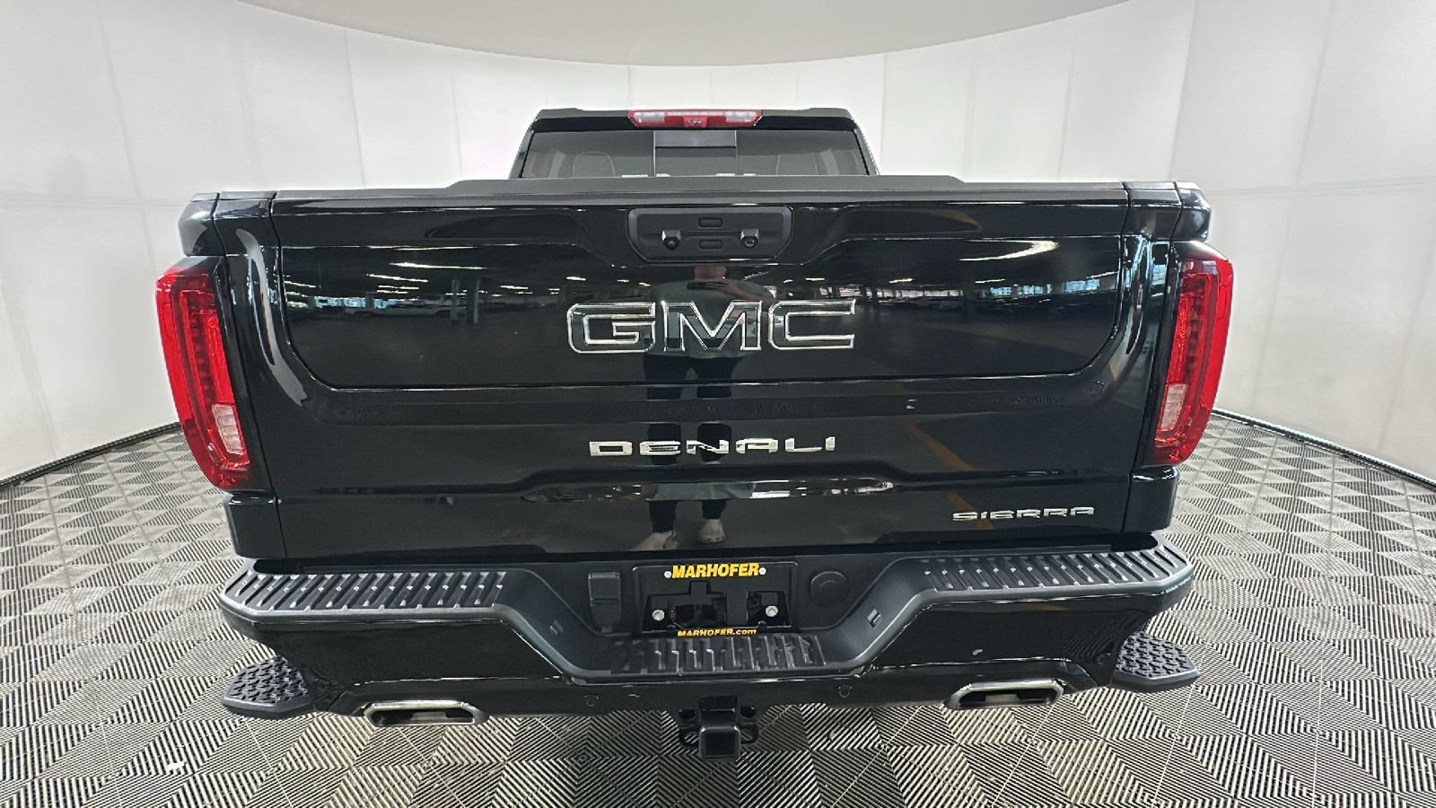 Used 2025 GMC Sierra 1500 Denali Ultimate AWD/4WD image 5