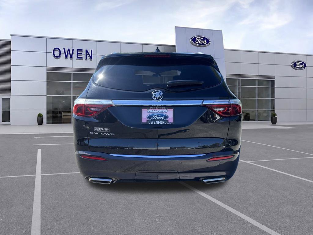 Used 2023 Buick Enclave Essence FWD image 4