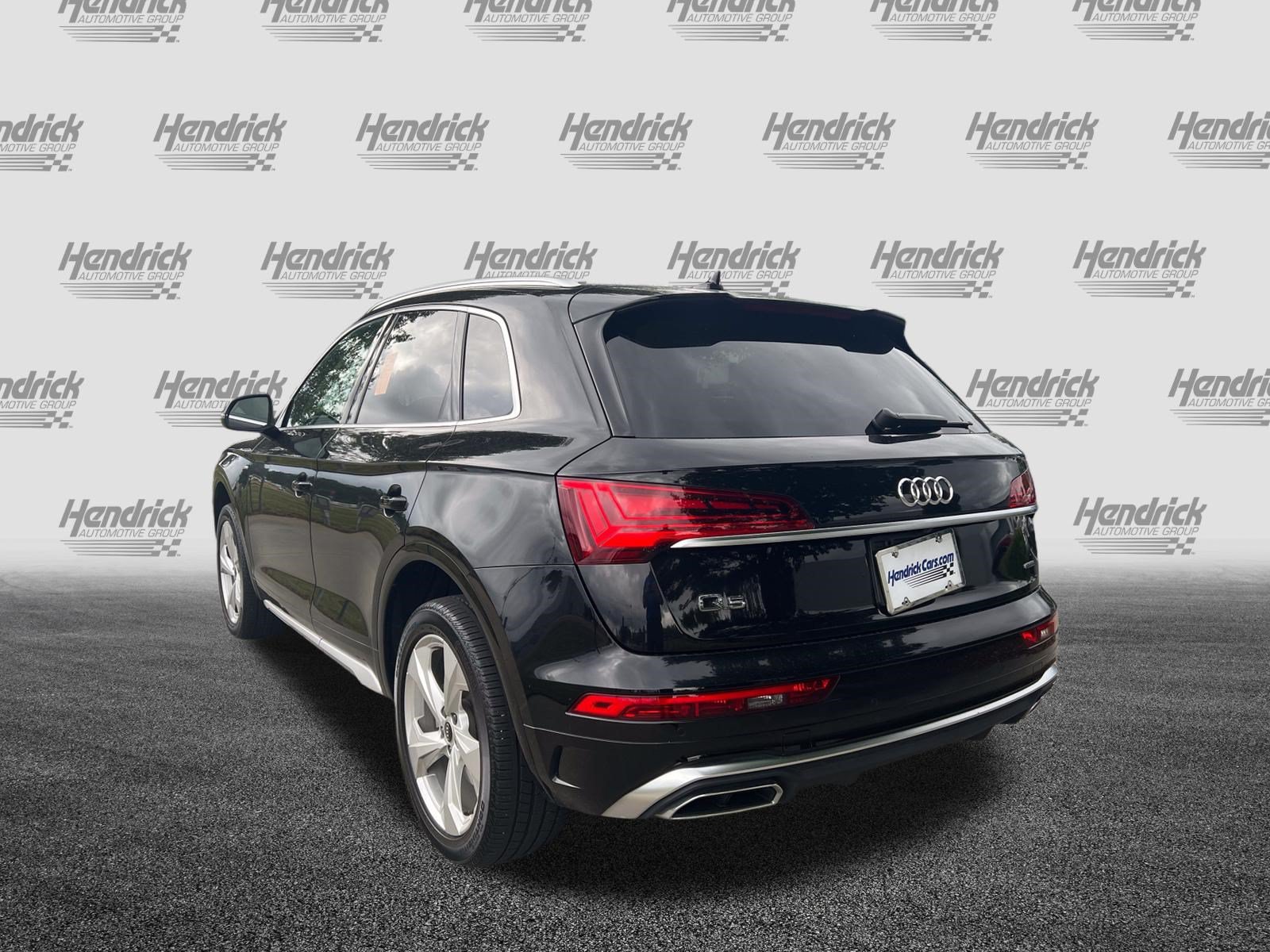 Used 2024 Audi Q5 2.0T Premium Plus w/ Premium Plus Package AWD/4WD image 9