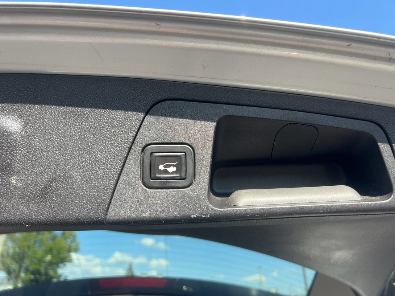 Used 2016 Buick Envision Premium image 32