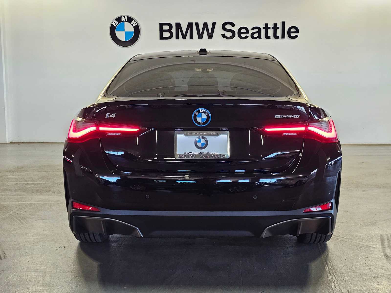 Certified 2024 BMW i4 eDrive40 w/ Convenience Package RWD image 5
