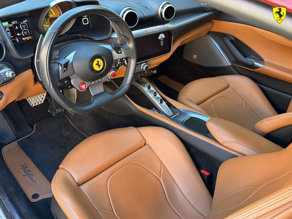 Used 2019 Ferrari Portofino image 21